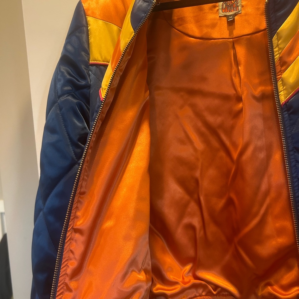 Colorful Quilted Jacket - Picture 4 of 6